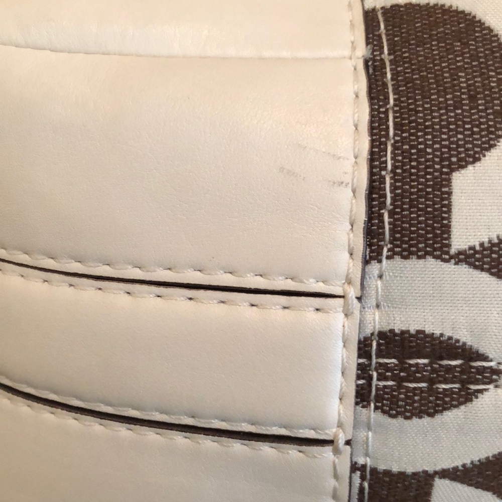 Coach signature brown/cream hobo purse - Picture 7 of 7